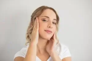 What Colors Suit Dusky Skin Tone