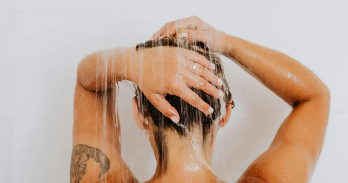 How to Use Shower Gel and Body Wash in Right Way
