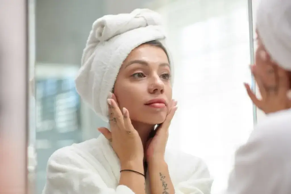 Face Clean Up for Glowing Skin - Benefits, Steps, Products & Prices 1 Face Clean Up for Glowing Skin - Benefits, Steps, Products & Prices